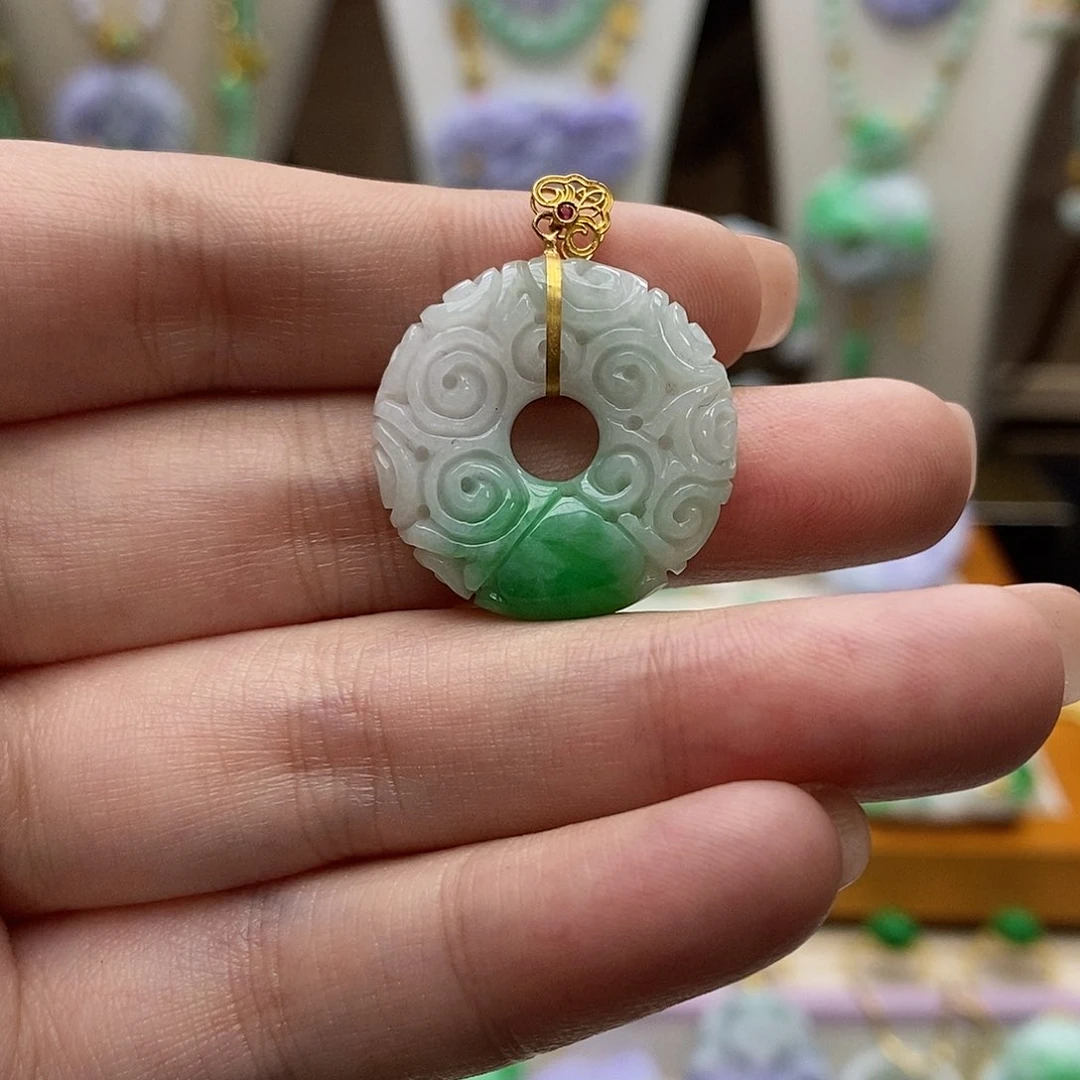 颈饰未镶嵌翡翠吊坠
