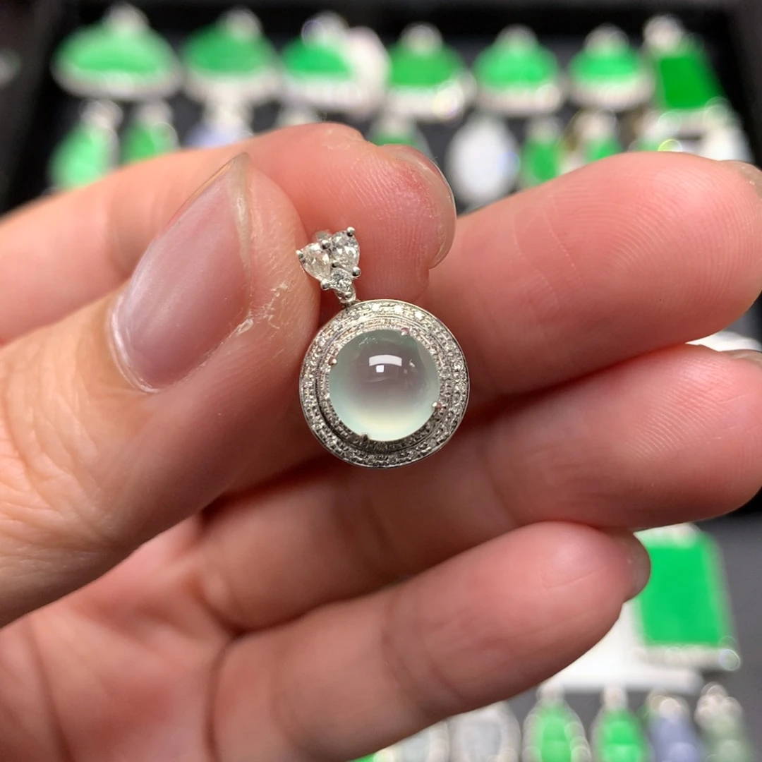 翡翠18K金镶嵌吊坠(不含链)