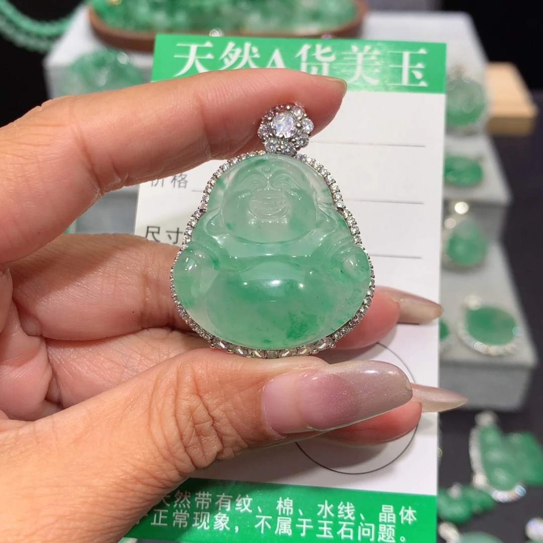颈饰银S925镶嵌石英质玉（非洲翠）