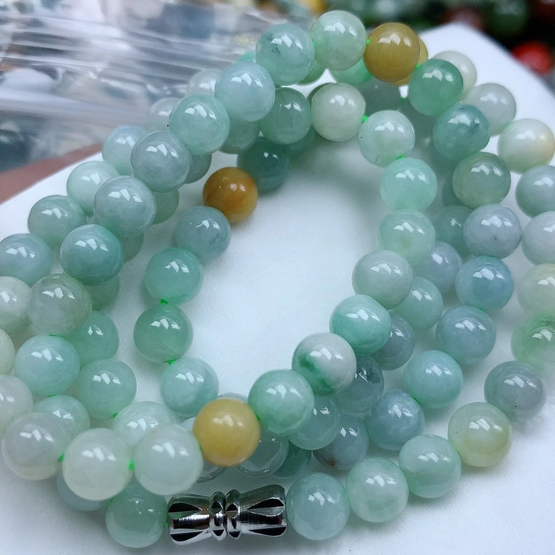 翡翠颈饰未镶嵌手串