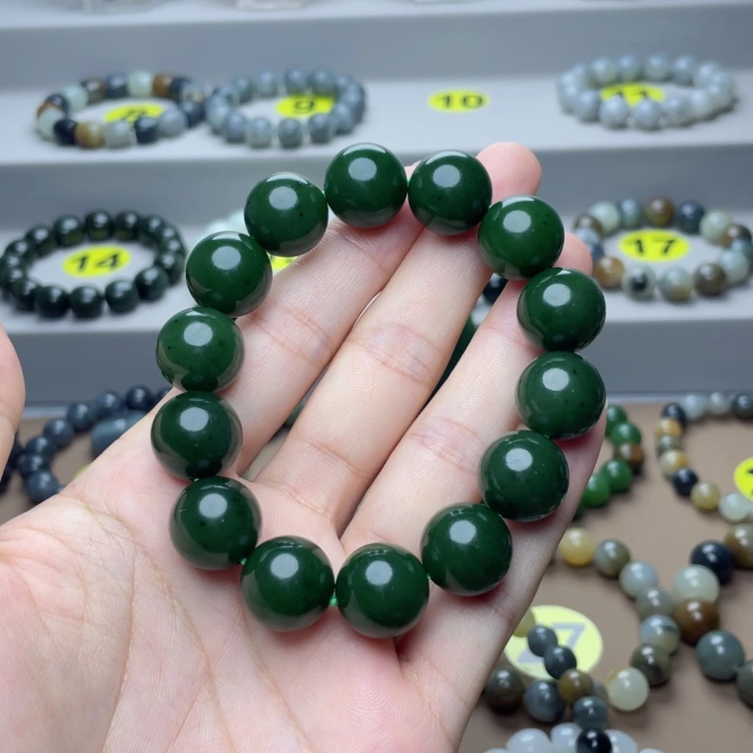 W***N和田玉未镶嵌手串