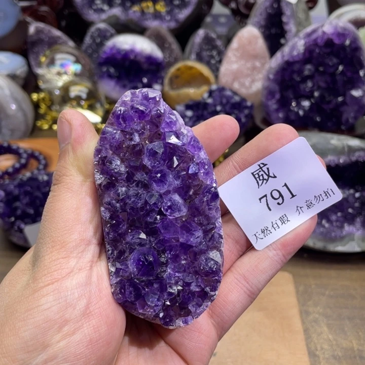 未镶嵌水晶珠宝半成品