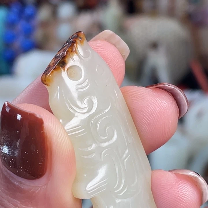 坤***哥和田玉未镶嵌颈饰