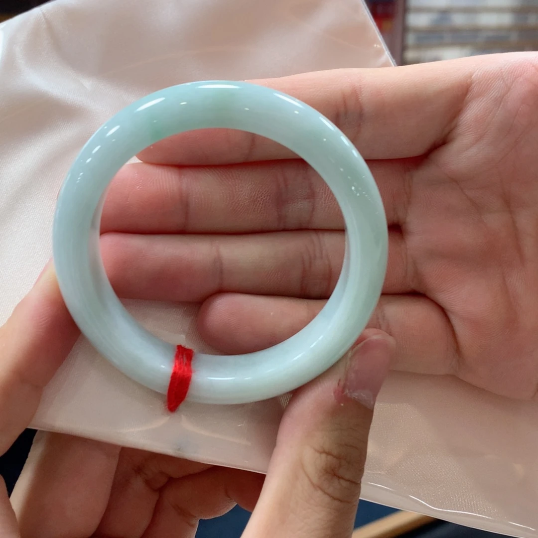 翡翠未镶嵌手镯买断