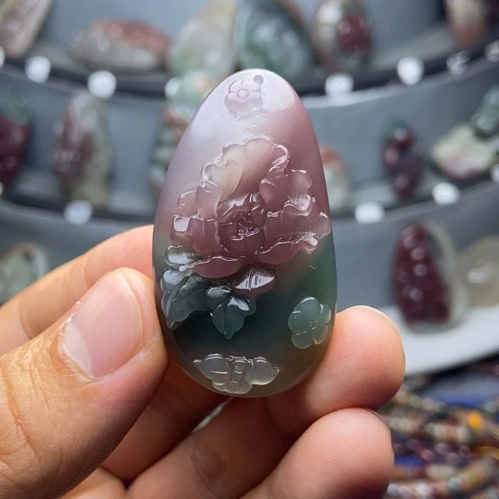 玛瑙/玉髓颈饰未镶嵌