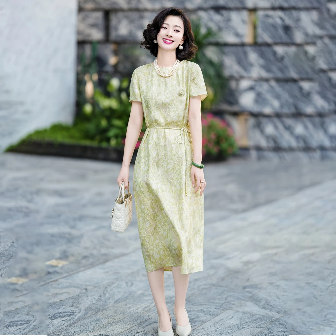 西子/【鎏金粉黛】冠乐皱重磅6A级桑蚕丝提花胸花连衣裙/CQXS020