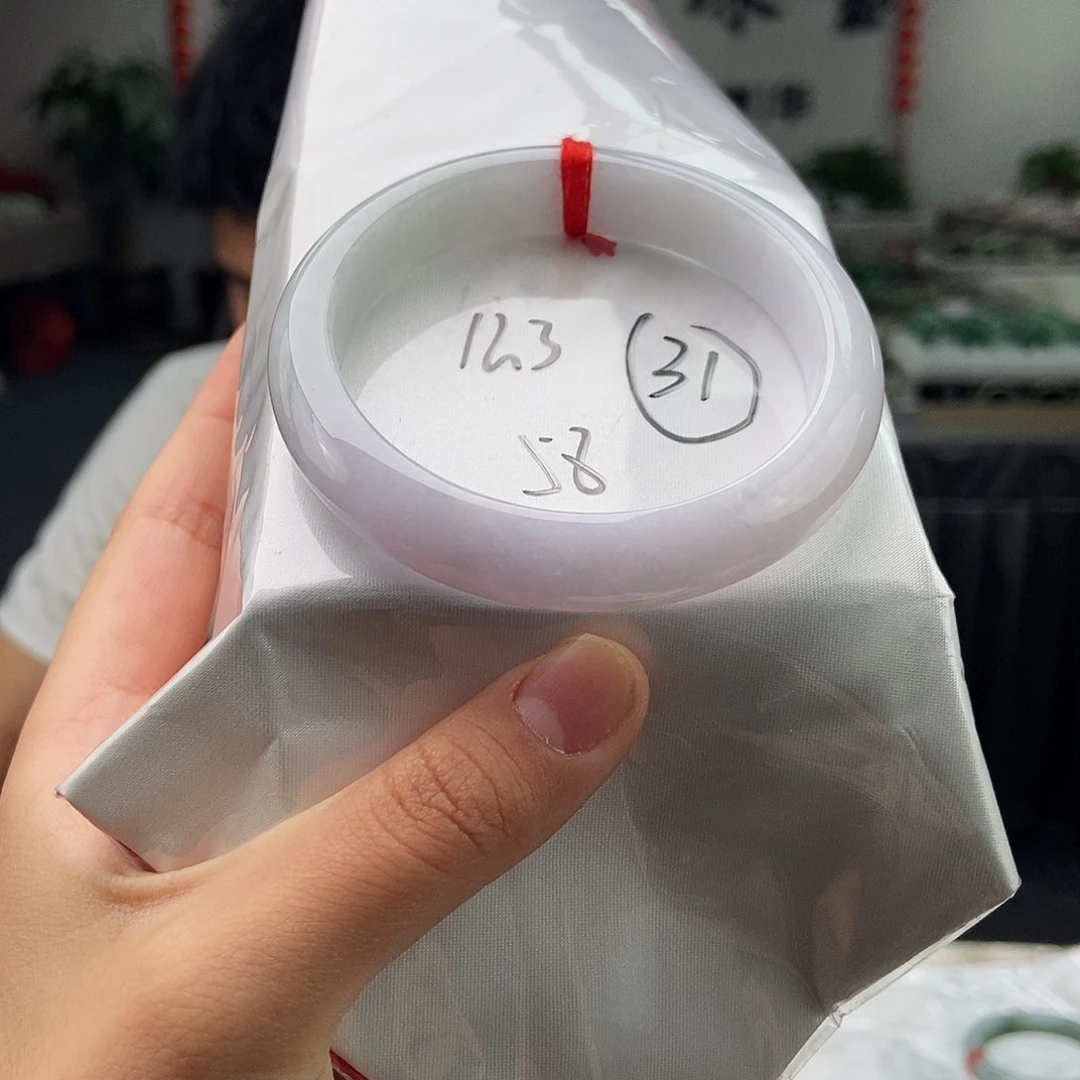 翡翠手镯未镶嵌颜色多样性发拍一发一