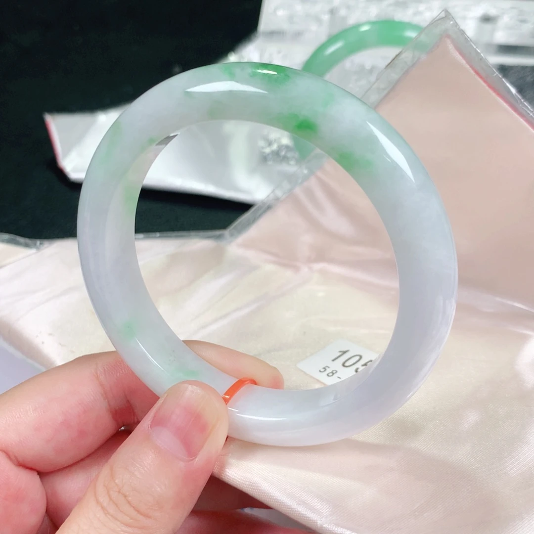 翡翠手镯未镶嵌1054