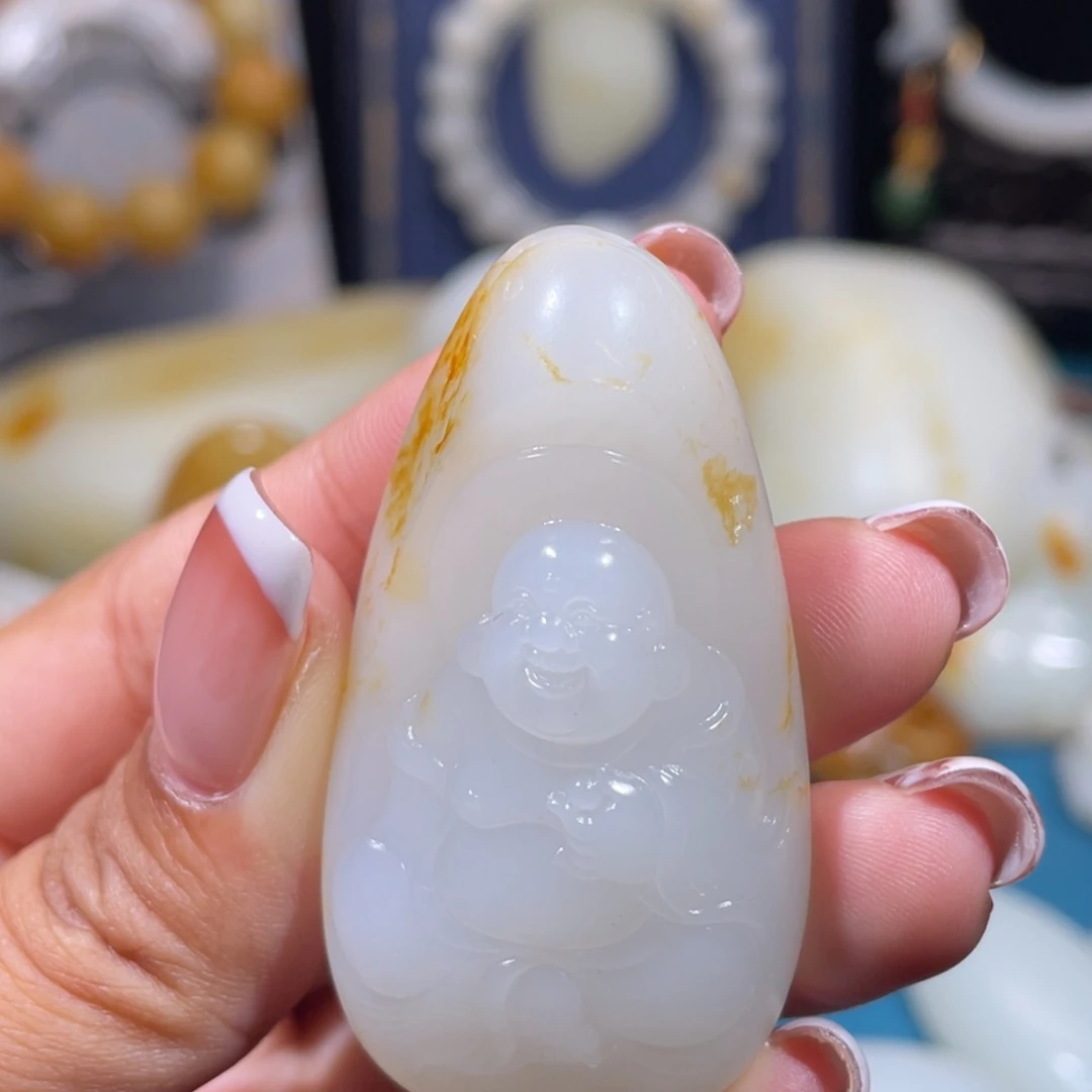 颈饰未镶嵌和田玉