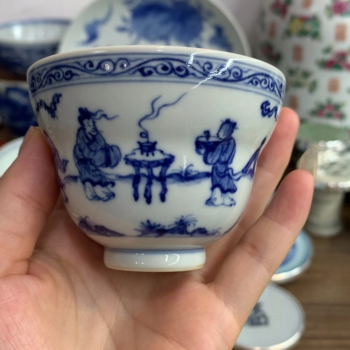 壶承现代纯手工手绘的主人杯