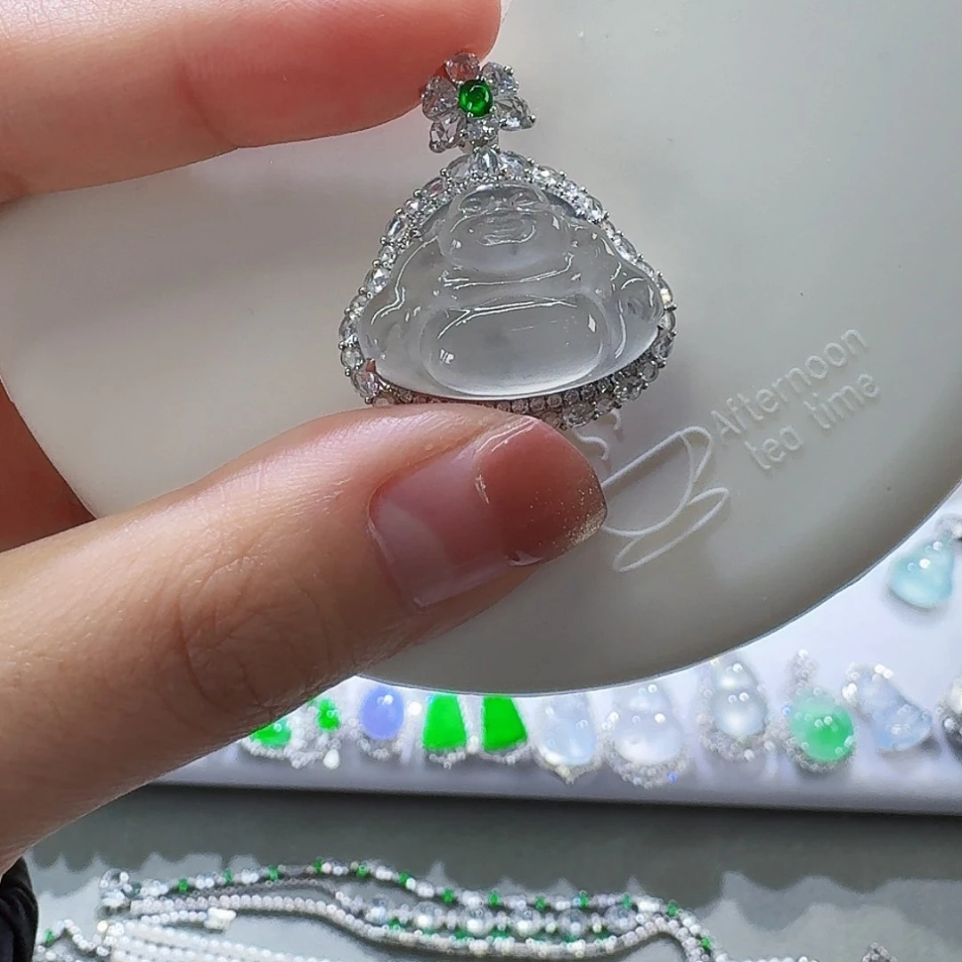 翡翠颈饰未镶嵌翡翠颈式镶嵌