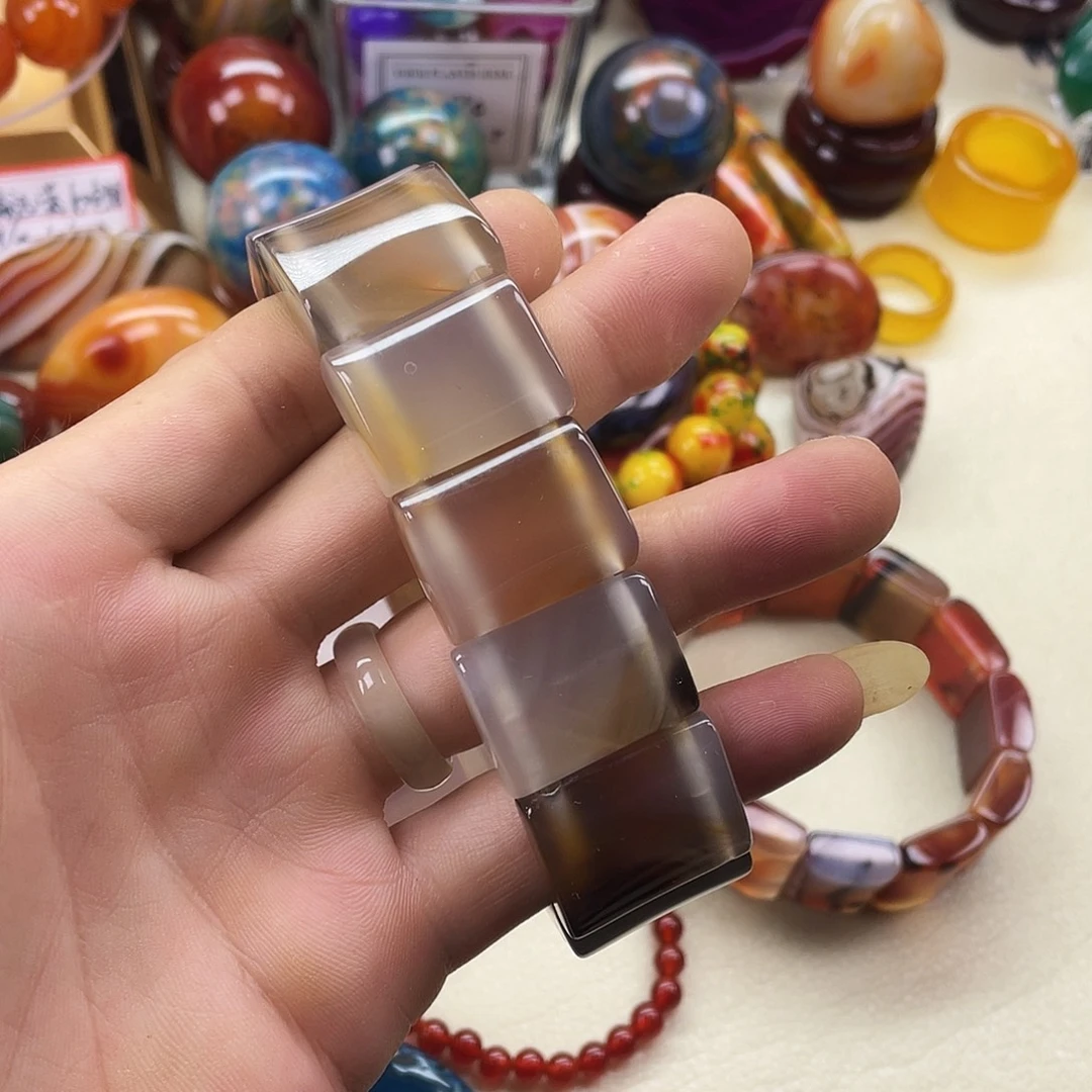 玛瑙/玉髓未镶嵌颈饰