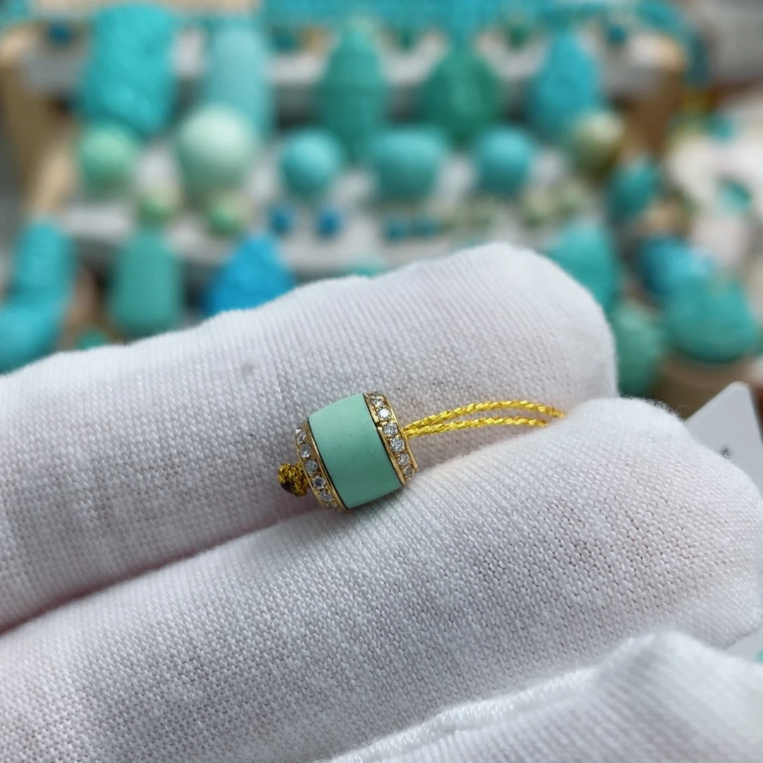 18K金镶嵌绿松石珠宝奇石