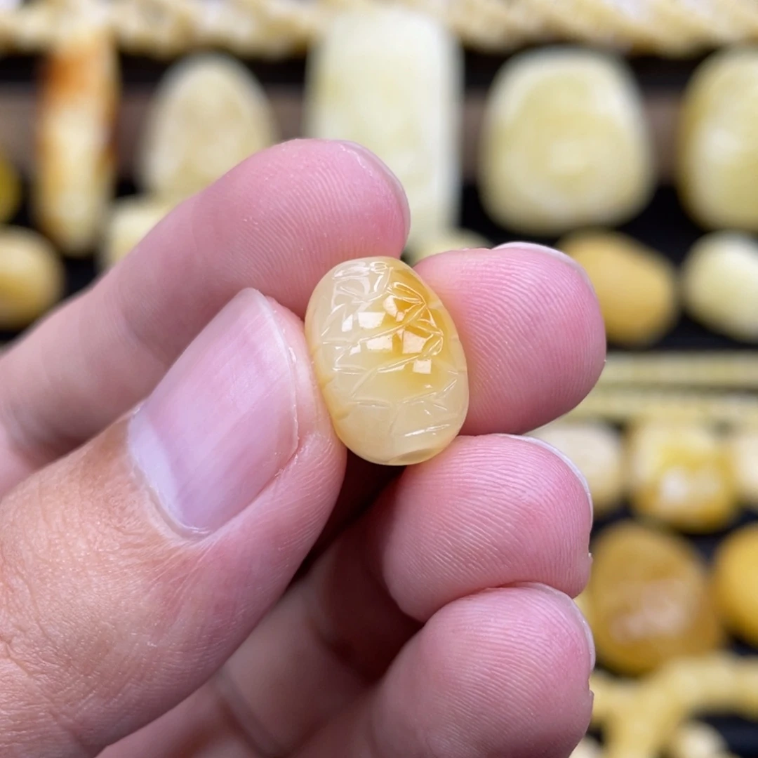 裸石琥珀未镶嵌琥珀蜜蜡