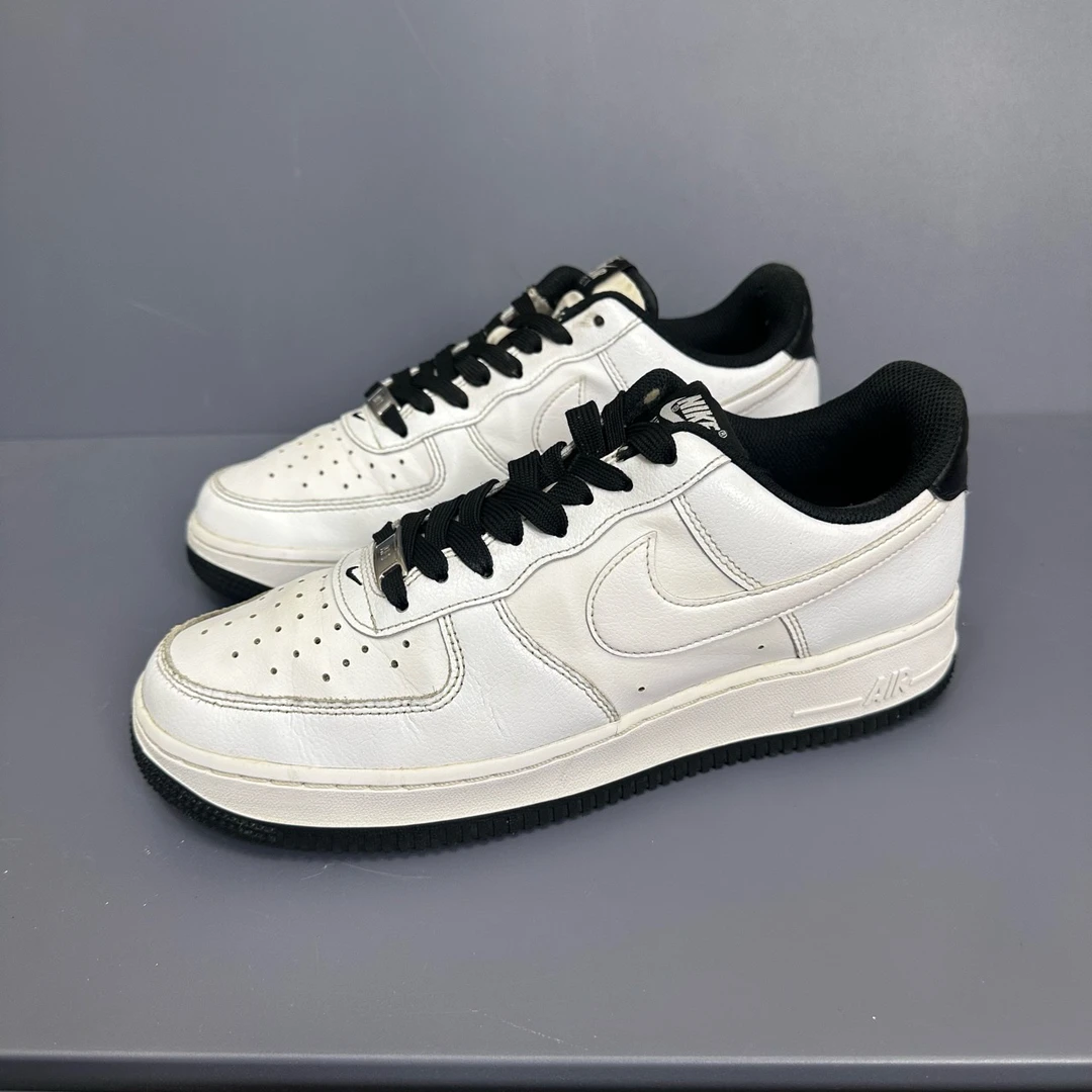 95新 MM6 42码 af1黑白 休闲鞋 成色还可以