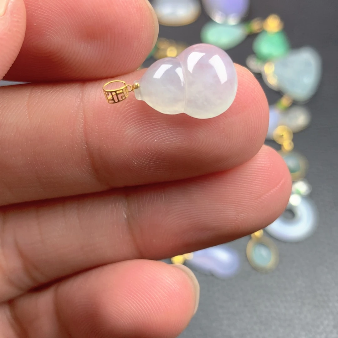 【闪购商品】颈饰18K金镶嵌翡翠翡翠
