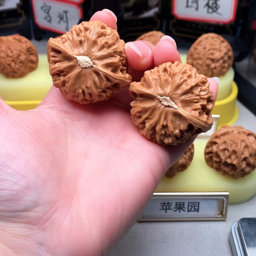 吊坠文玩核桃44尺宫灯409号