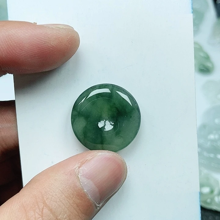 翡翠吊坠(不含链)未镶嵌白*姐