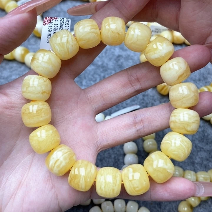 琥珀未镶嵌珠宝奇石14