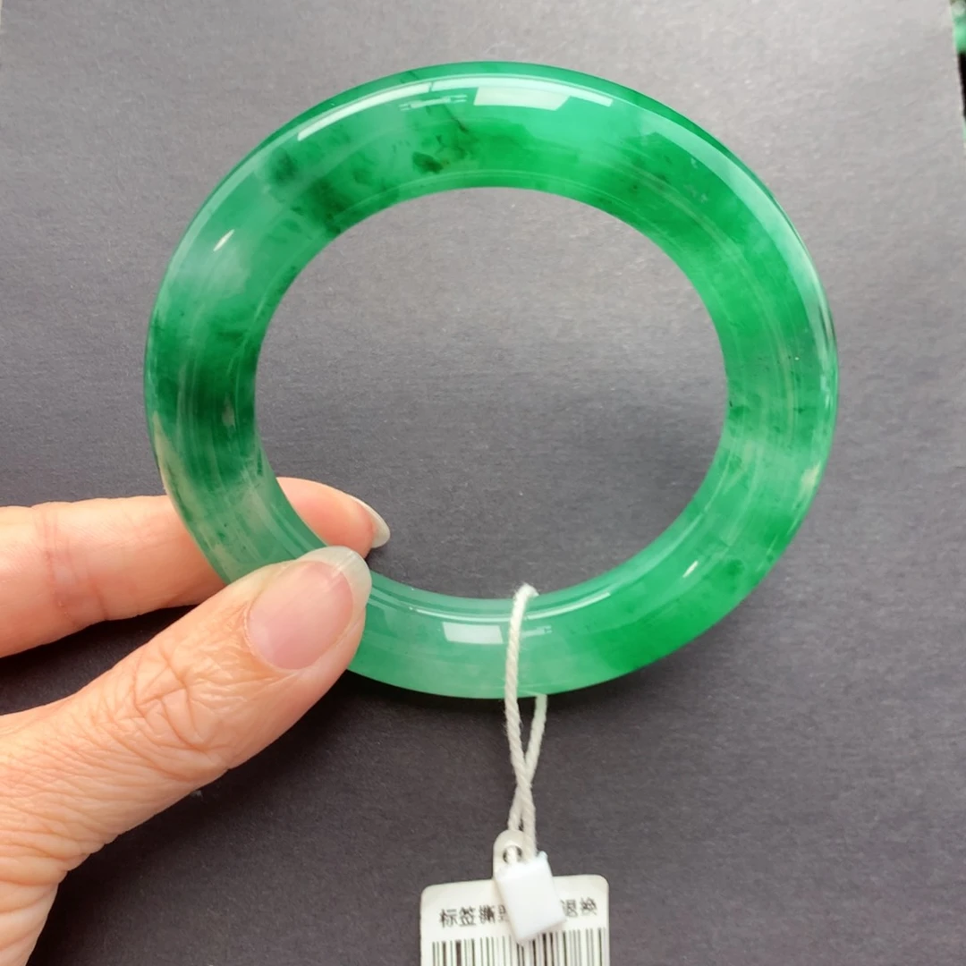 未镶嵌手镯石英质玉