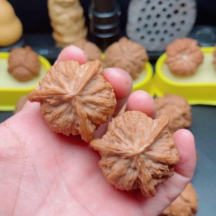 吊坠文玩核桃崔凯三棱奔42×42×41