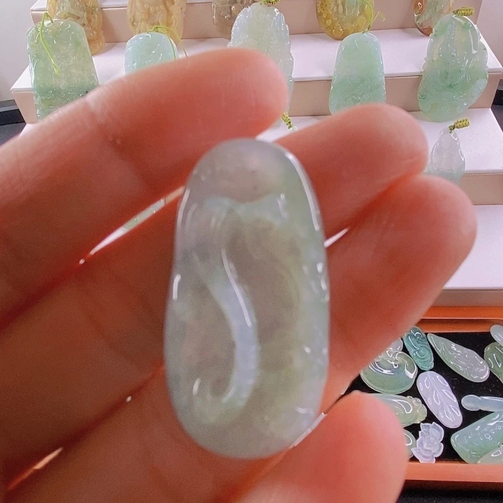 颈饰未镶嵌翡翠天然翡翠