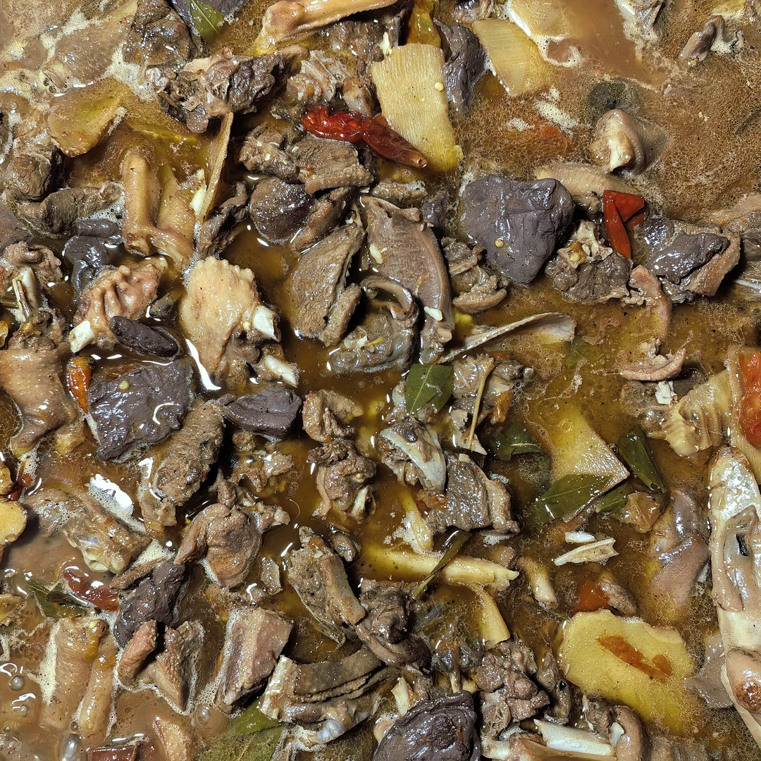 南雄特色美食，现煮材火闷鹅王，好吃回味无穷