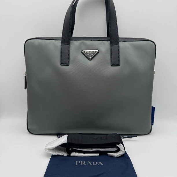 99新 Prada/普拉达 深灰色尼龙公文包2849