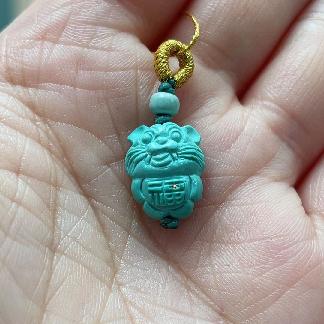 绿松石颈饰未镶嵌