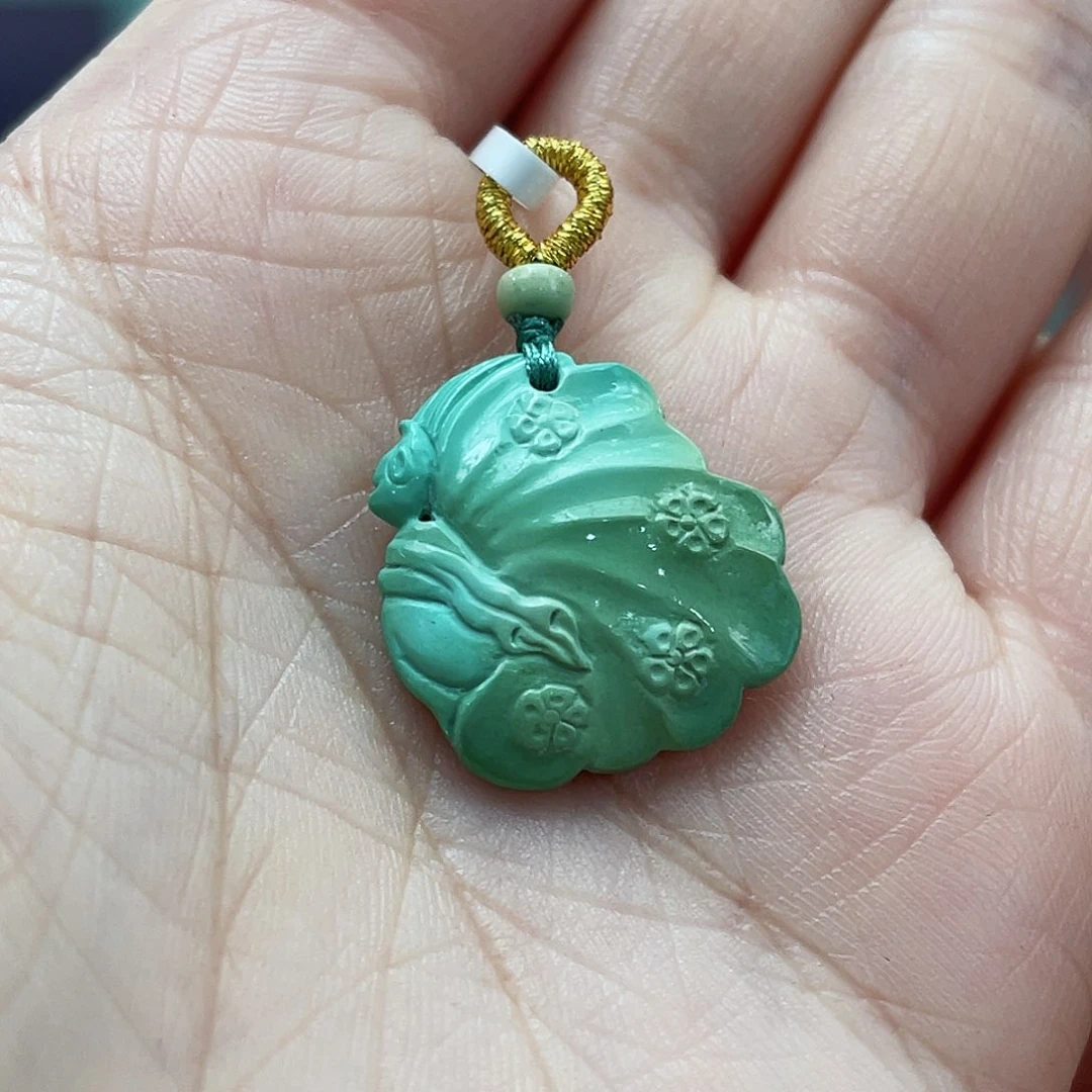 绿松石颈饰未镶嵌