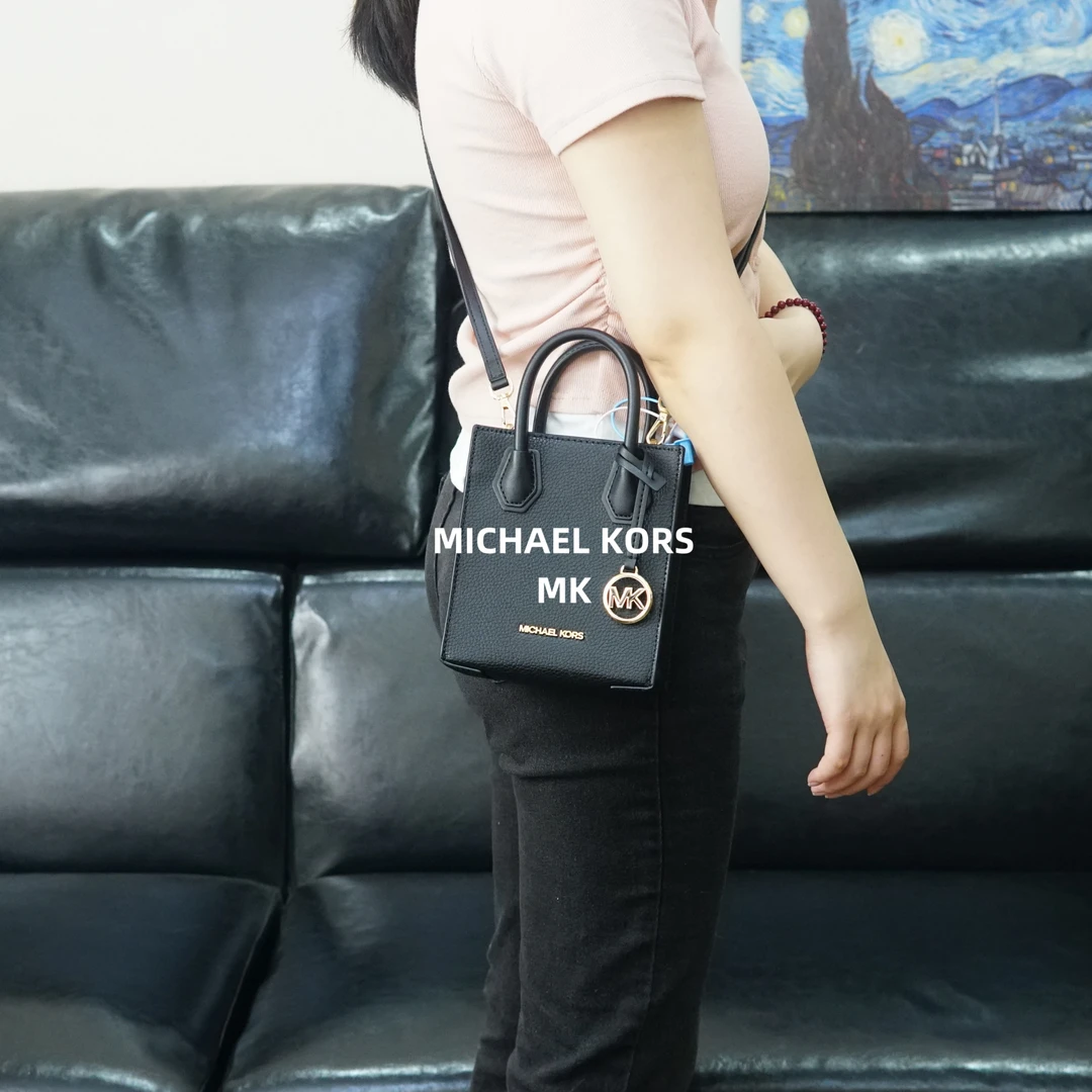 95新 MICHAELKORS/迈克高仕 MK黑色薯条斜挎包/AR05119462/9462