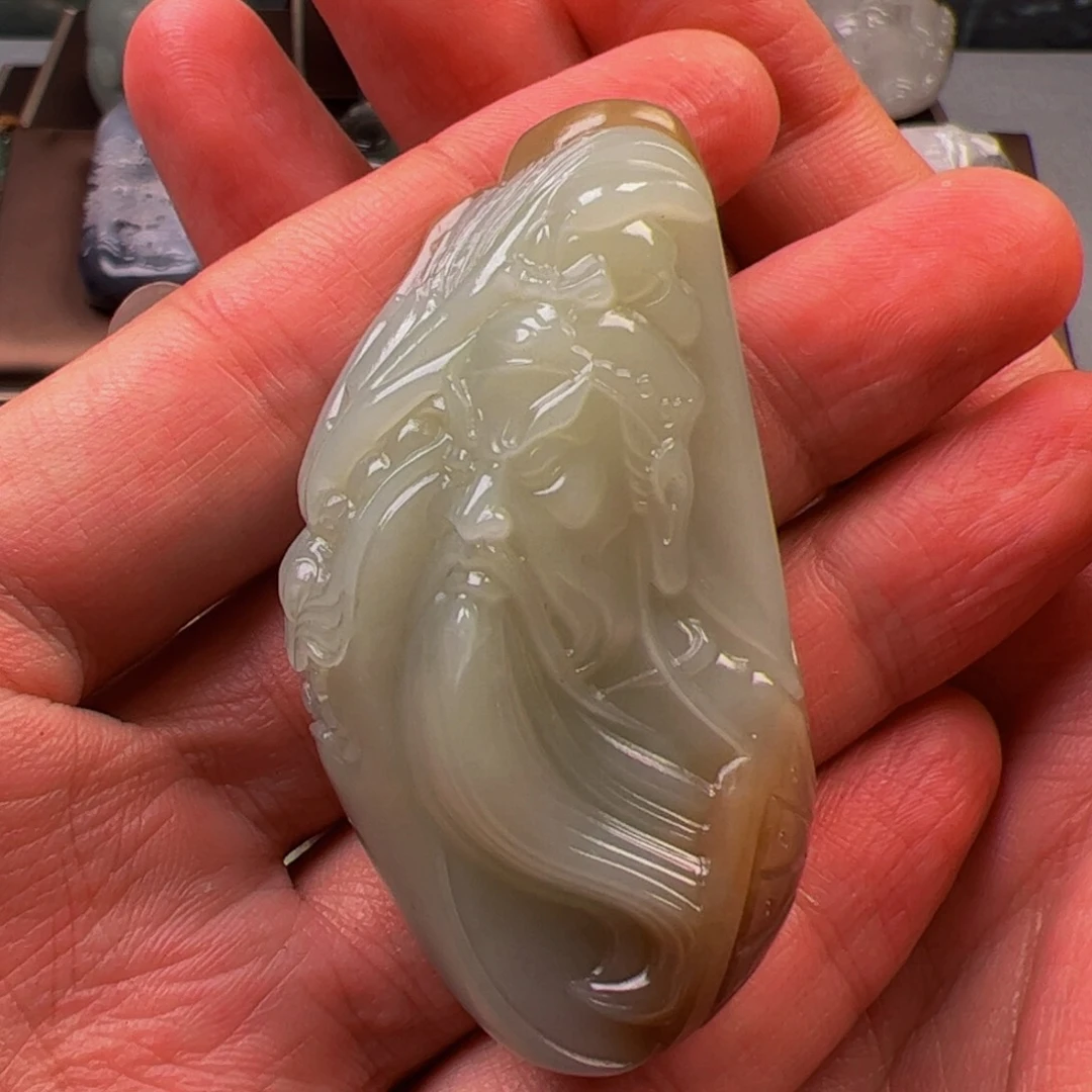 和田玉未镶嵌颈饰