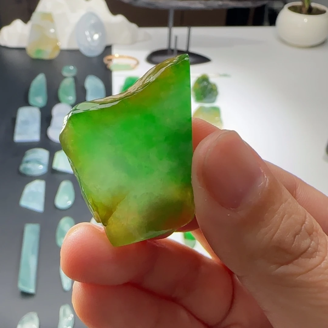 定制翡翠未镶嵌材料