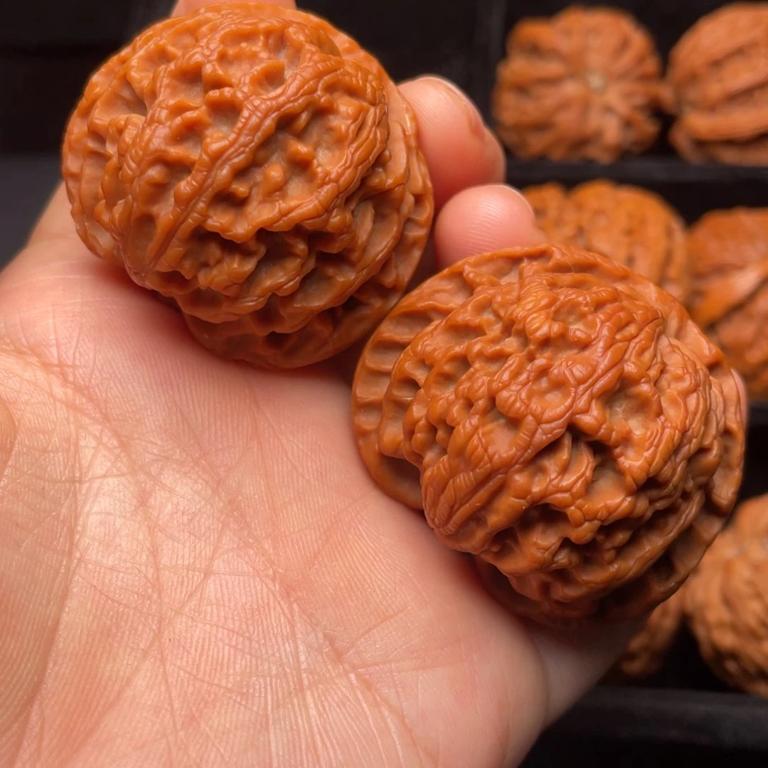 文玩核桃把件秦岭山脉核桃