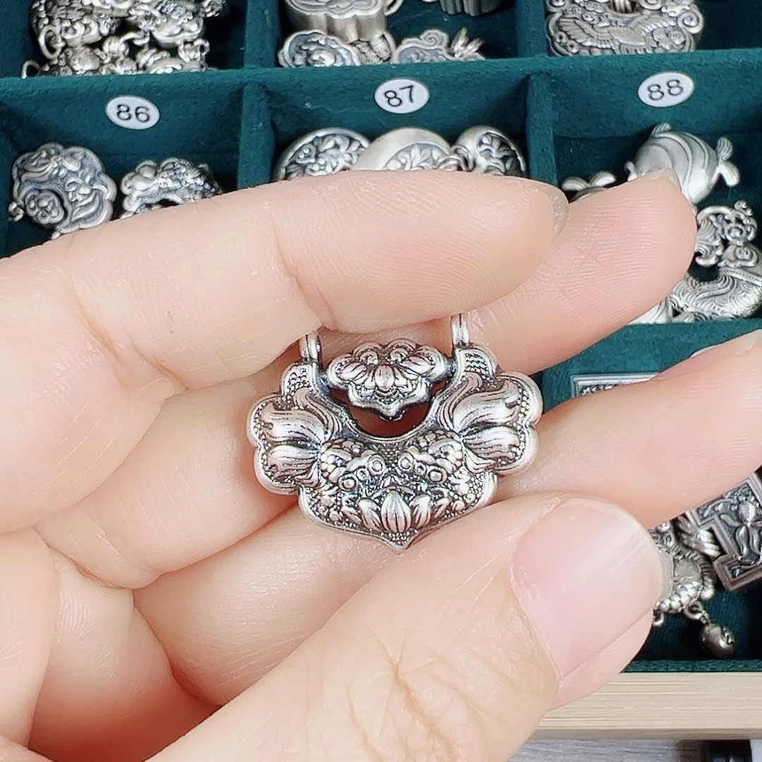 无足银足银999吊坠