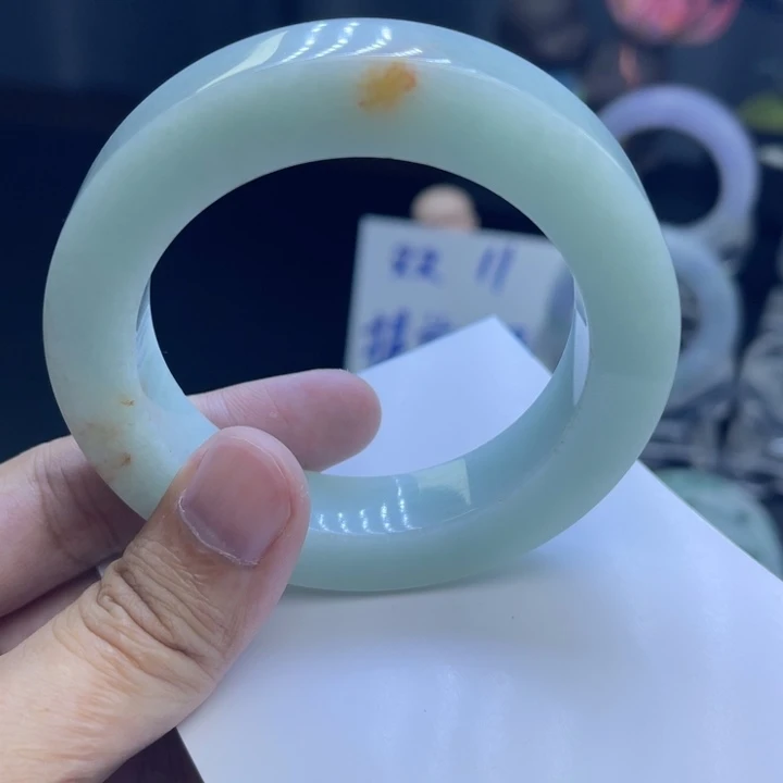 定制翡翠未镶嵌手镯