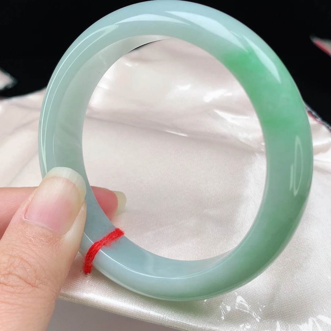 福***宝翡翠未镶嵌手镯56+圈5510