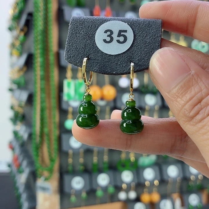 和田玉18K金镶嵌耳饰