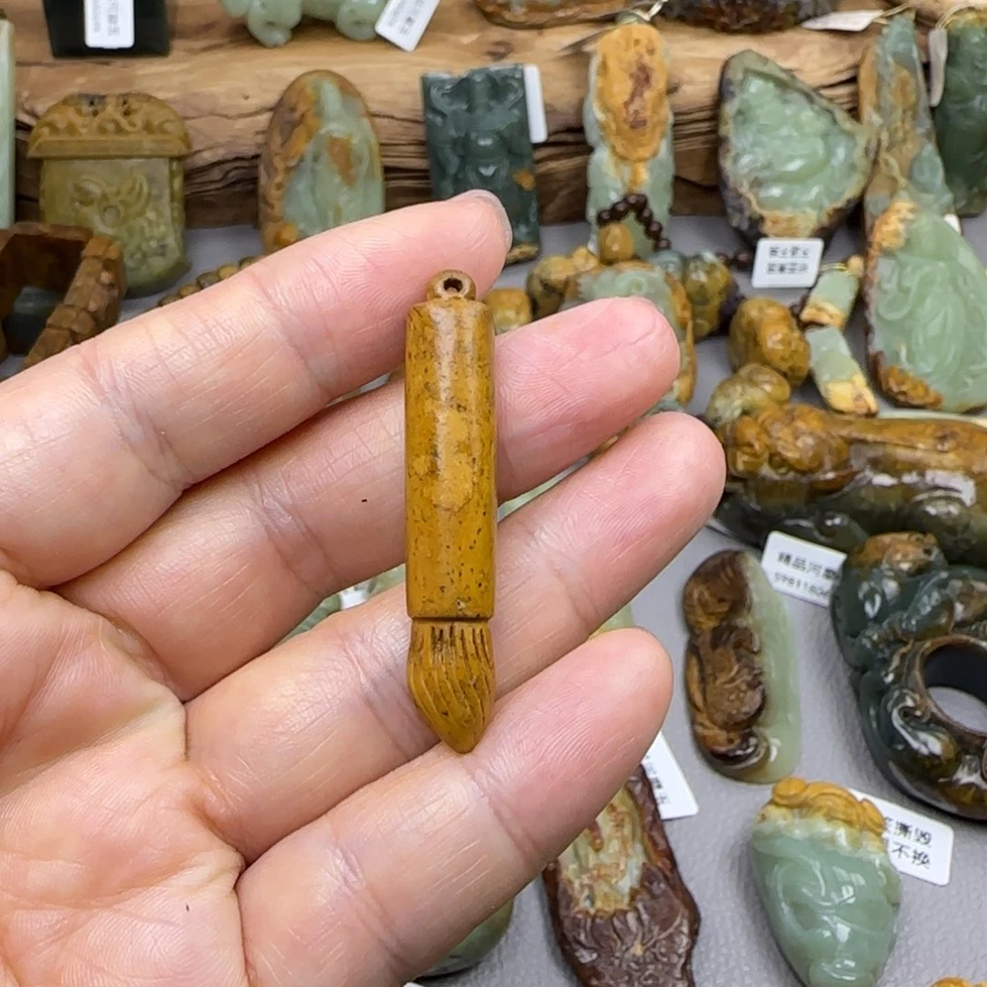 岫岩河磨玉（透闪石质玉）未镶嵌珠宝奇石