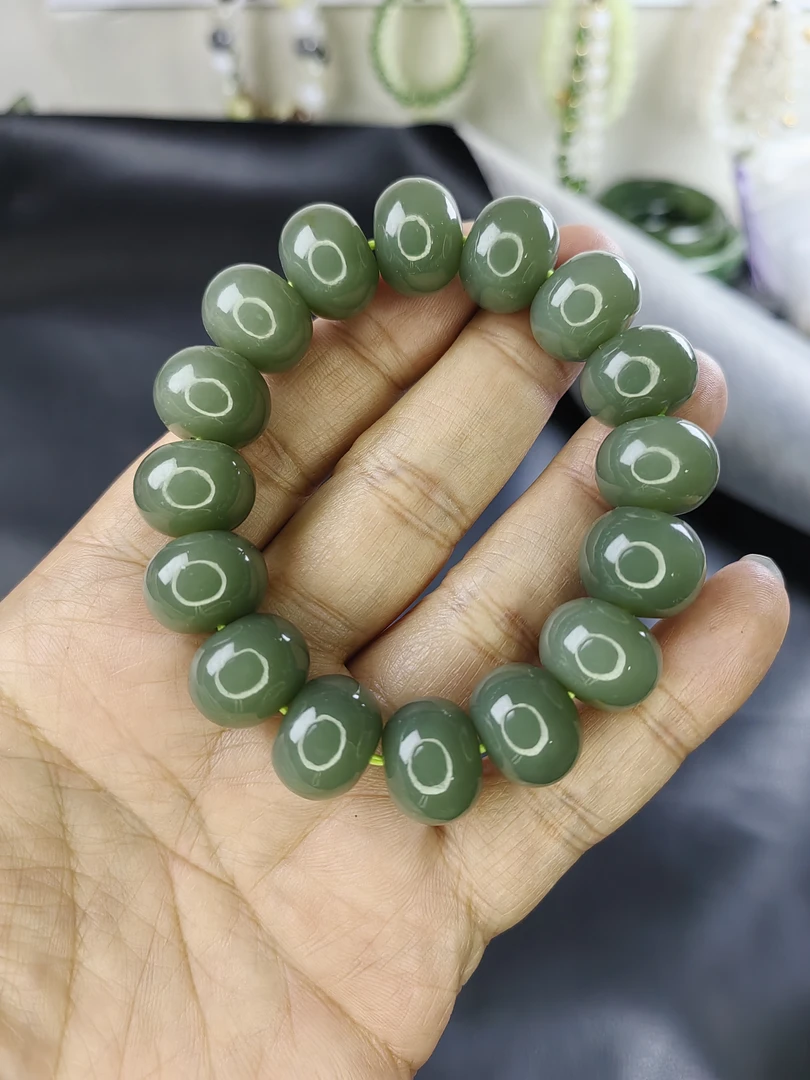 新疆和田玉老料且墨蓝天空蓝算盘珠霸气气男士大手串。做生意首选。