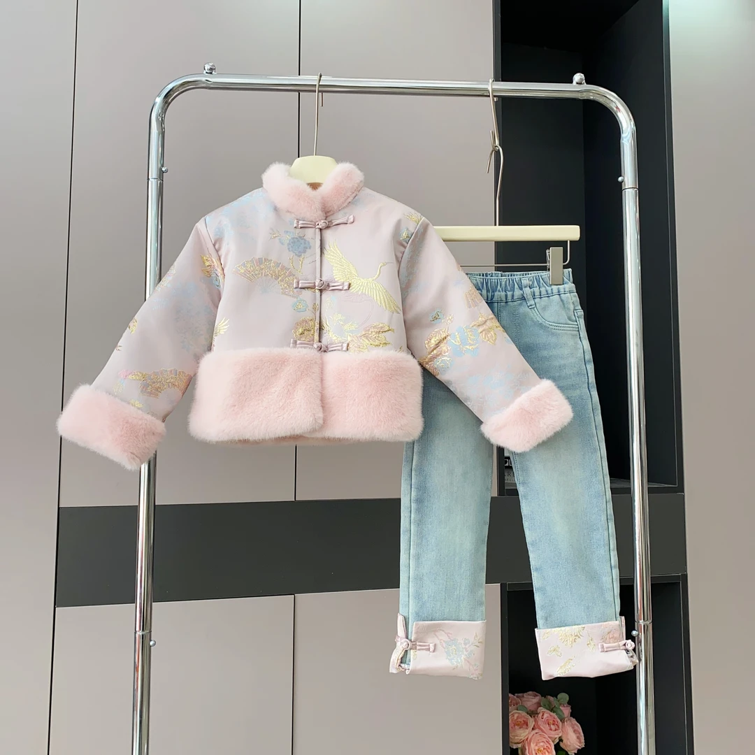 boboe/波波鹅2024冬季气质国风拜年服外套+加绒牛仔裤—Y1268
