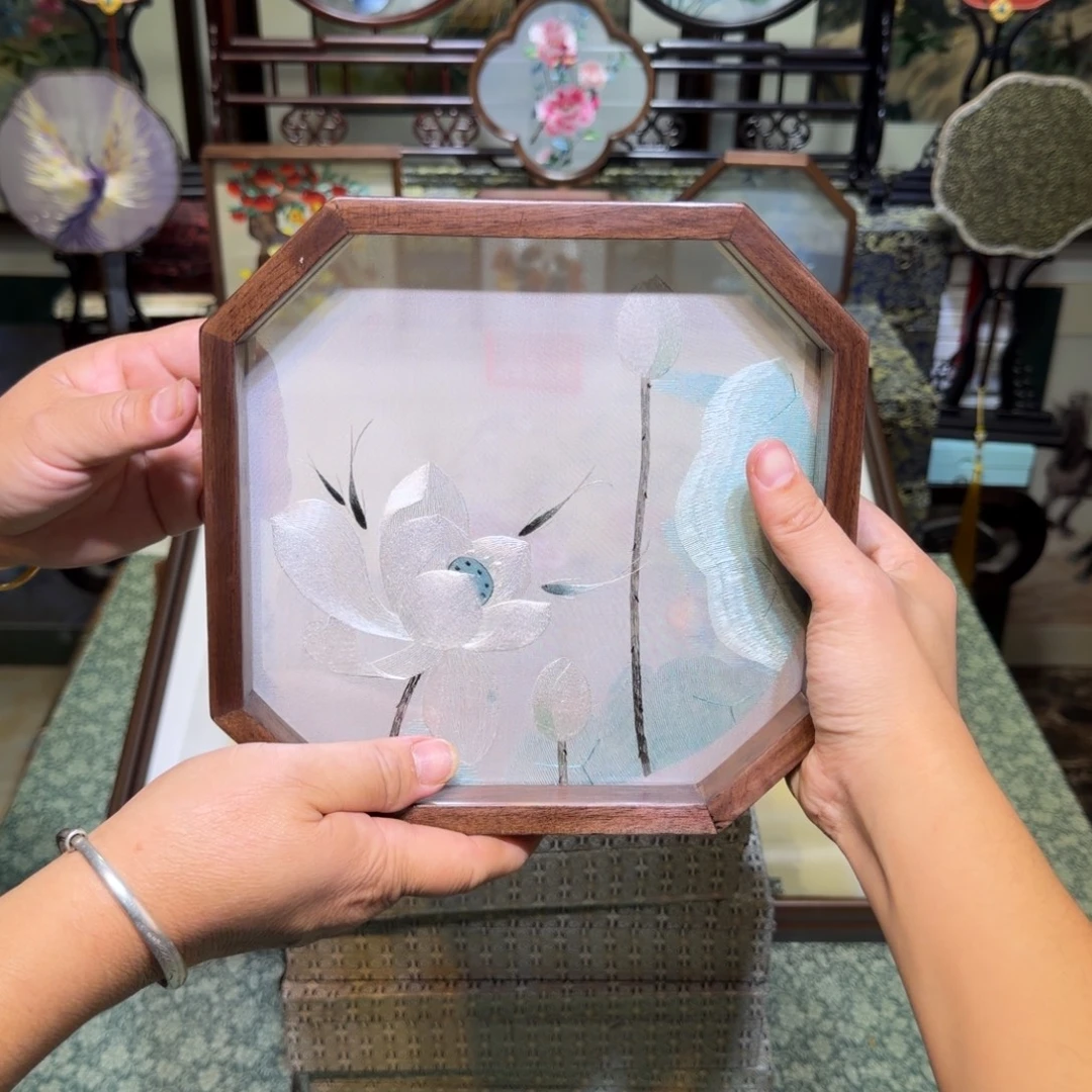 刺绣手工苏绣工艺制作技艺精湛