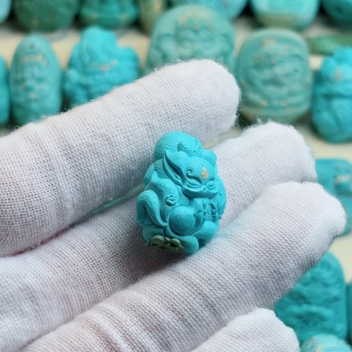 未镶嵌绿松石珠宝奇石