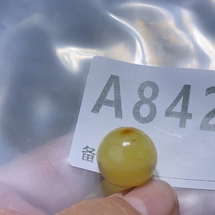 琥珀未镶嵌珠宝奇石裂17.4