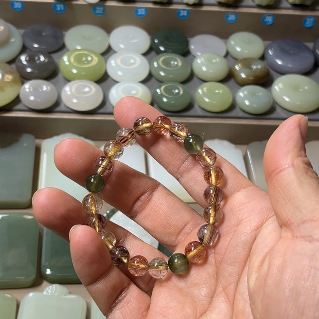 丛***赢和田玉未镶嵌颈饰