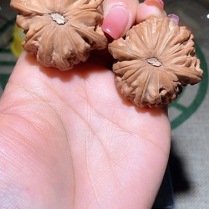 Z****_43尺寸磨盘！好运连连