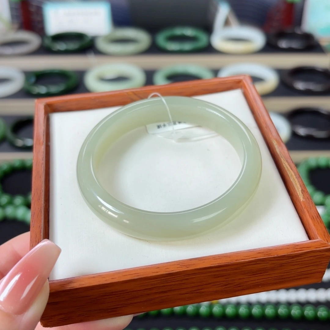 和田玉未镶嵌手链手镯55.8