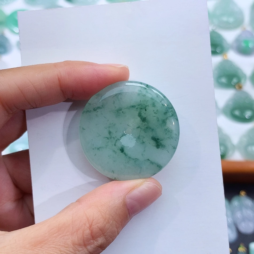 翡翠未镶嵌颈饰翡翠吊坠