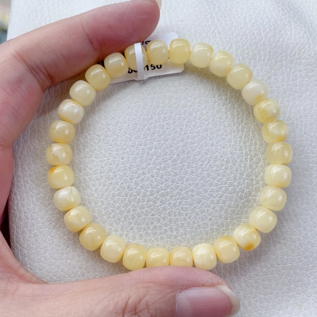 蜜蜡裸石未镶嵌蜜蜡068