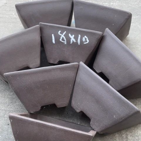 100-8。       18-10